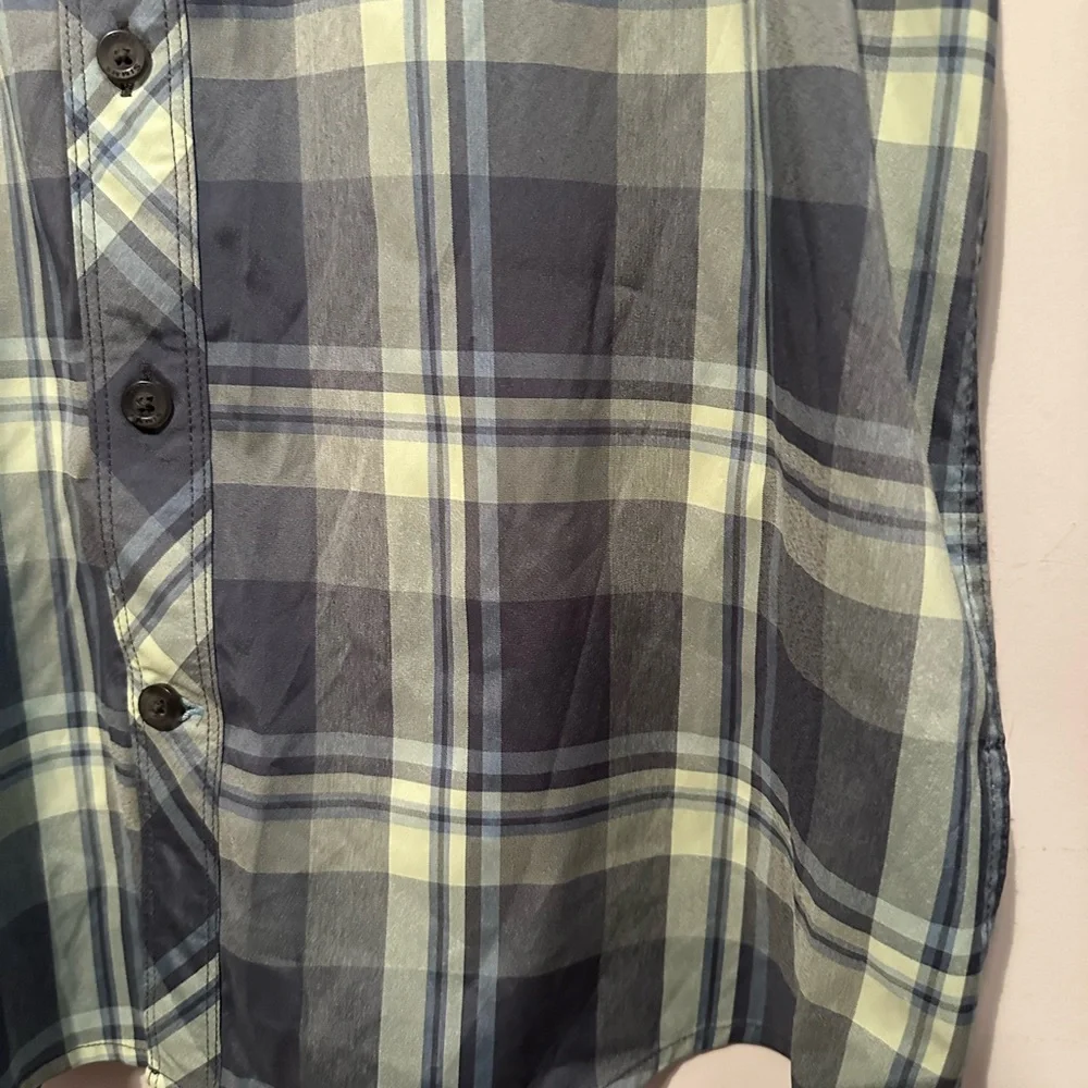 Simms Men's Outpost Short Sleeve Fishing Shirt Size medium Plaid
